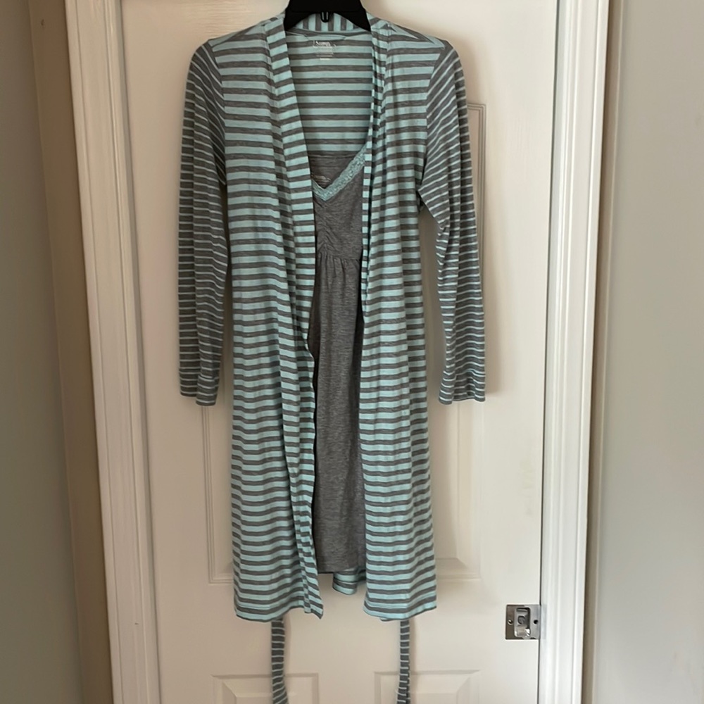 Maternity and Nursing Nightgown and Robe set, size M.